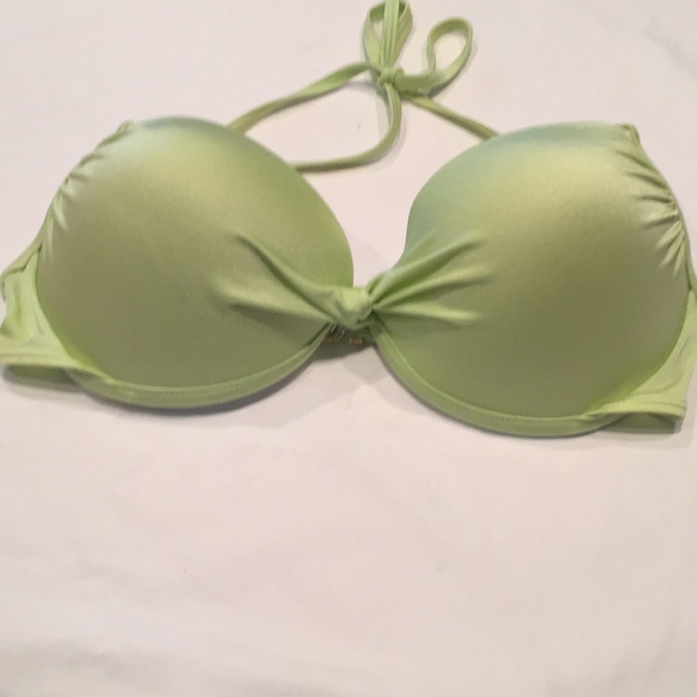 Victoria’s Secret Bikini Top 34DD